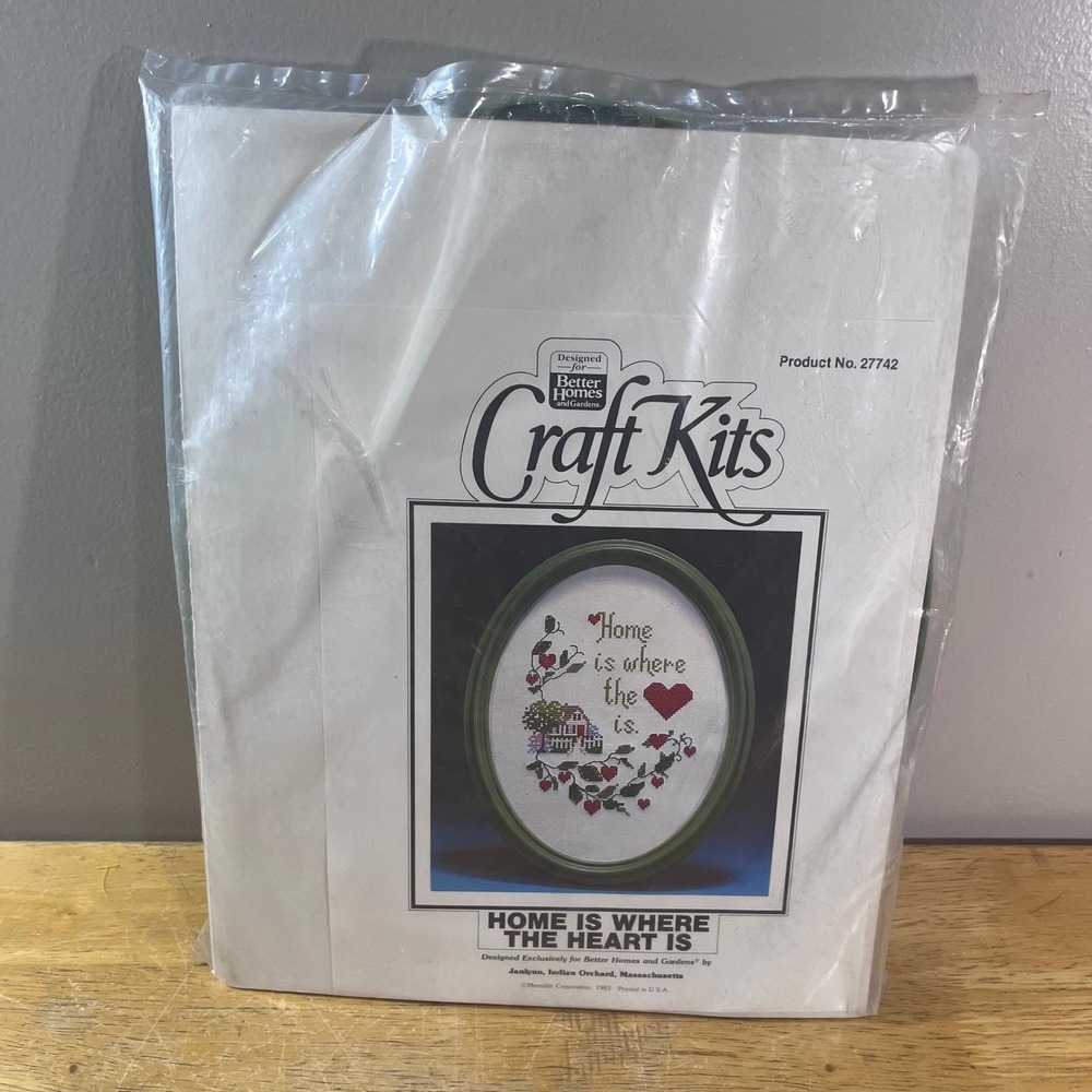 Better Homes and Gardens Cross Stitch Kit Vtg 1983 Green NIP Home Heart 27742